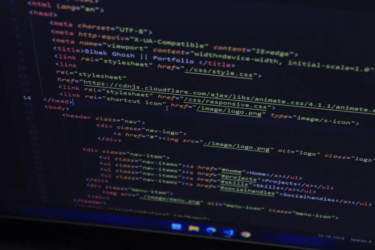 Разбор кода на курсе html и css с нуля