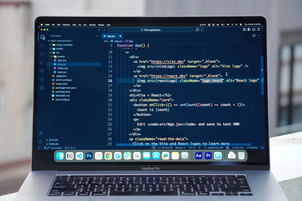 Разбор кода HTML и CSS с наставником