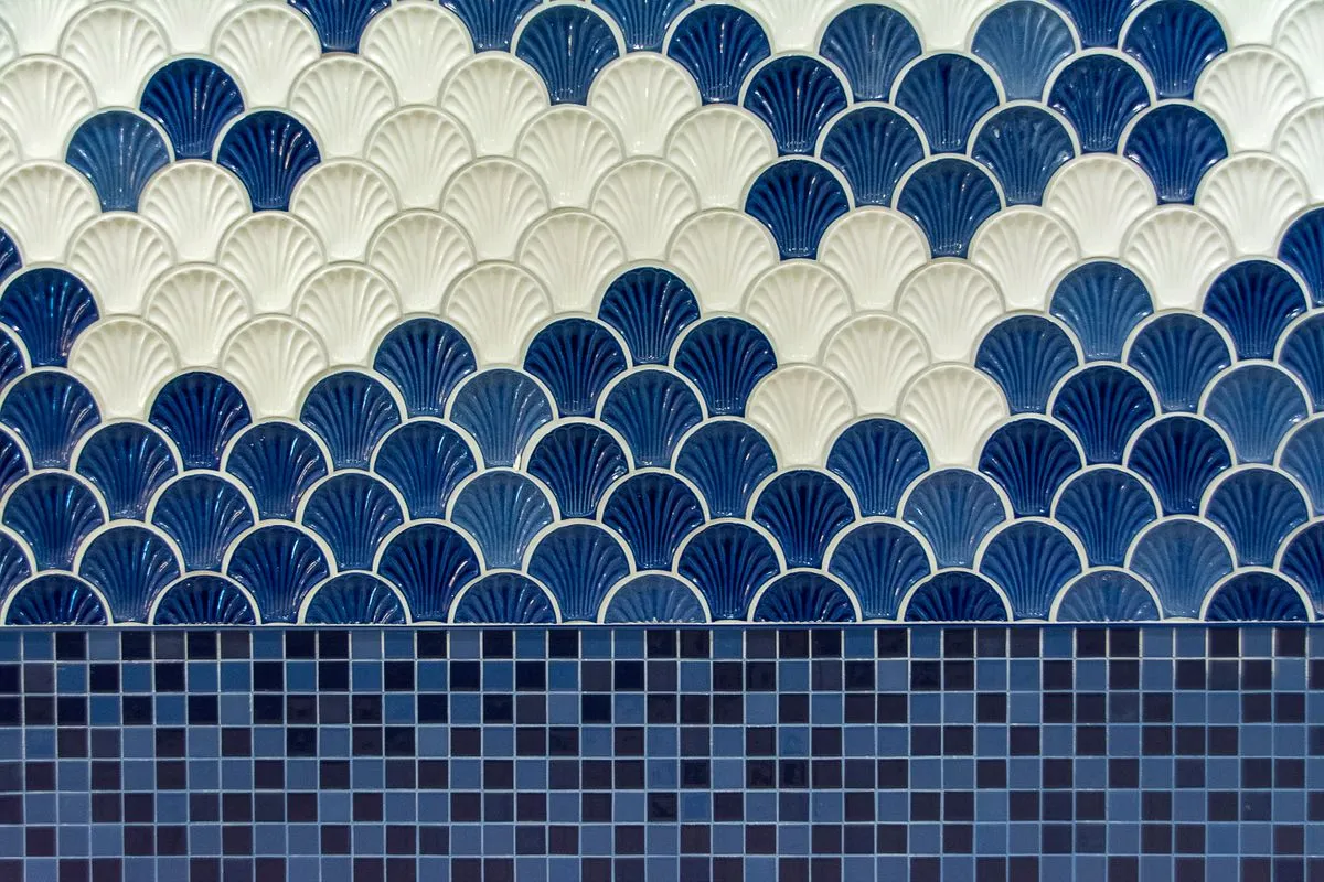 Shower tile installation with niche and precise cuts