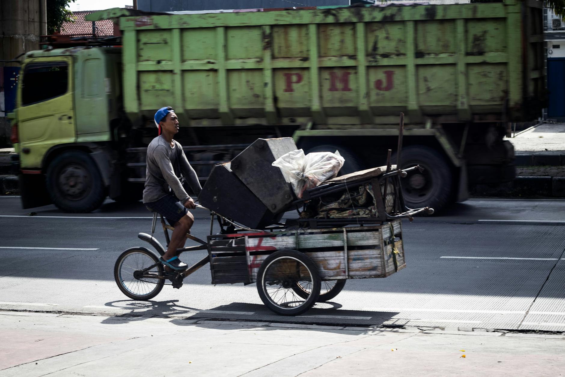 Команда по вывозу мусора