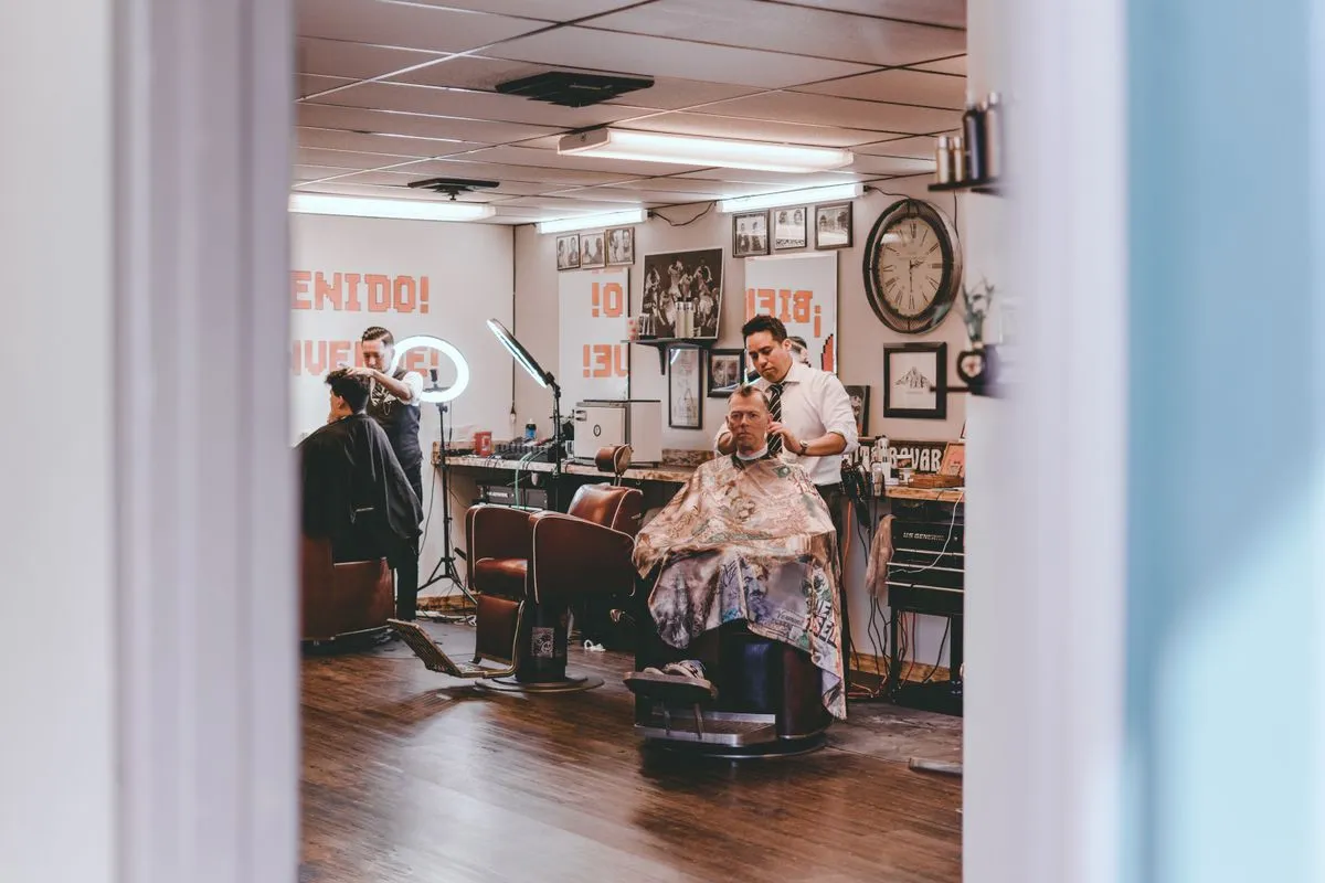 Detalhe de barba alinhada após agendar horário na barbearia