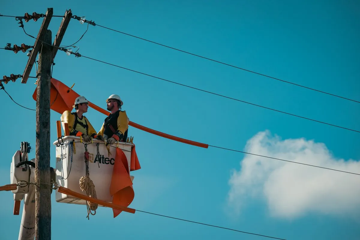 Manutenção de chuveiro elétrico realizada em casa